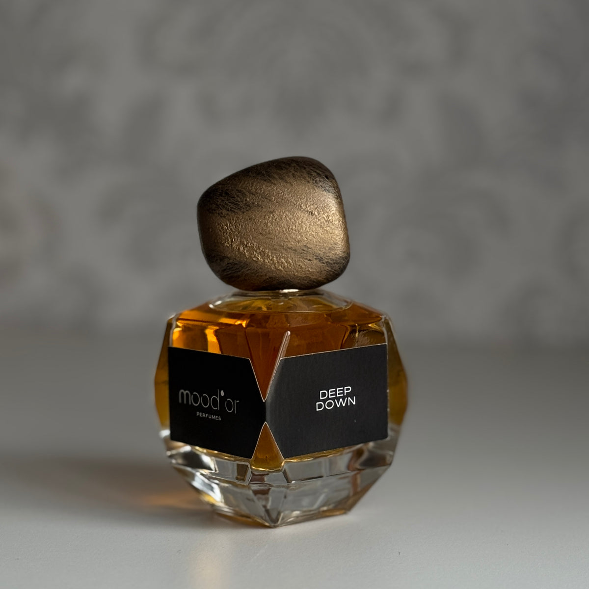 Deep Down - extrait de parfume, Mood'or Perfumes rankų darbo kvepalai