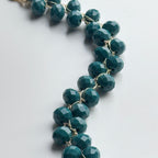 melynos spalvos apyranke