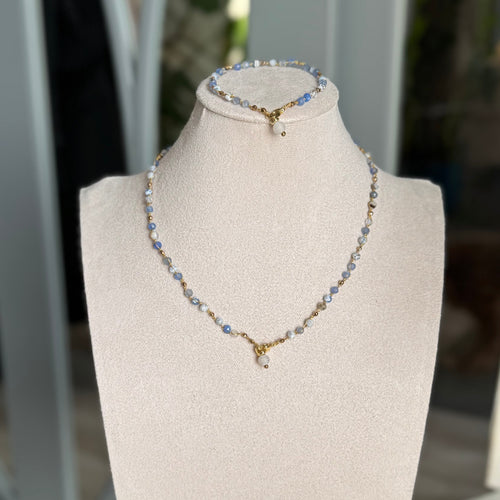 agato kaklo papuošalas ir apyrankė