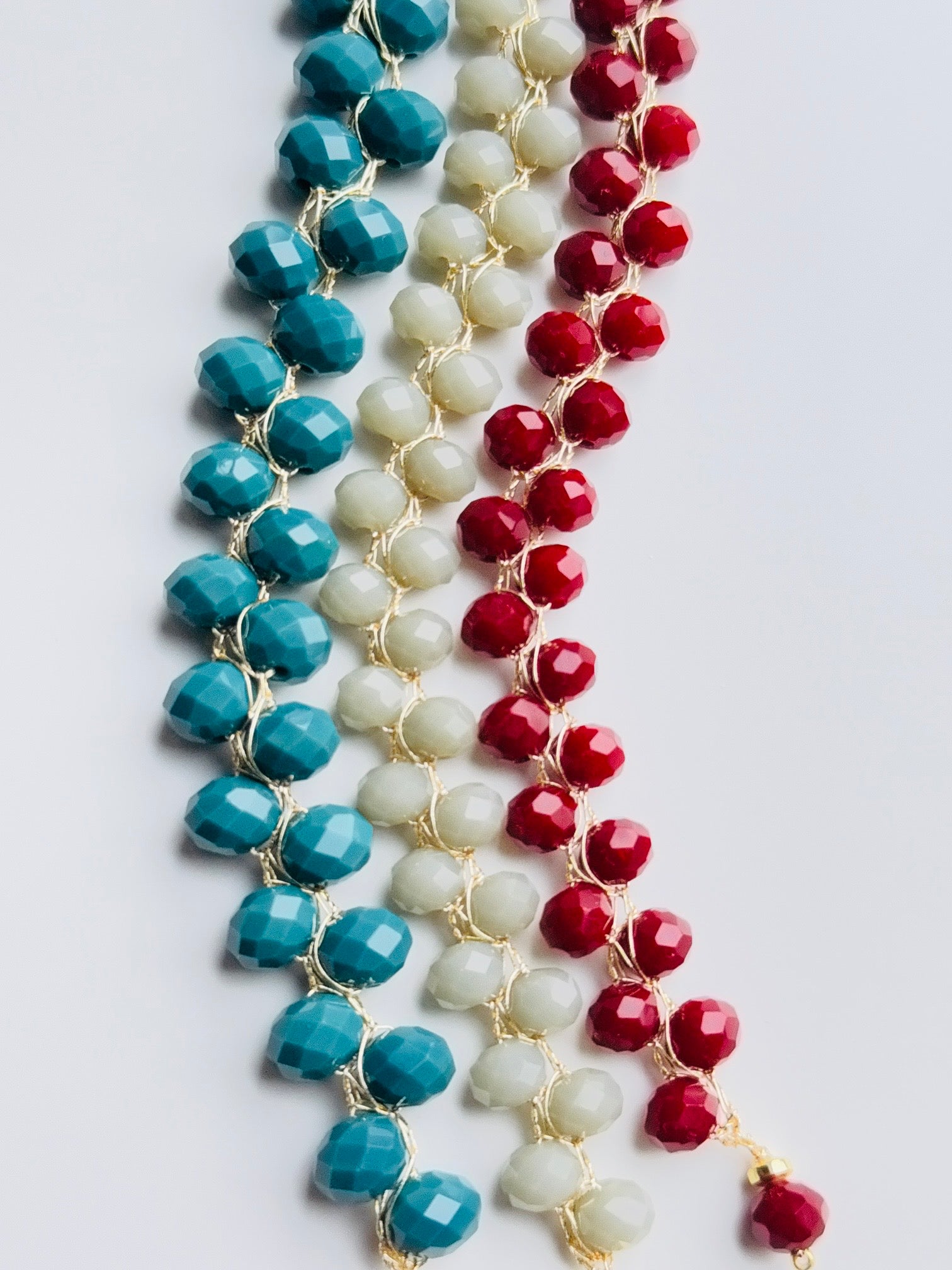 rankų darbo apyrankės