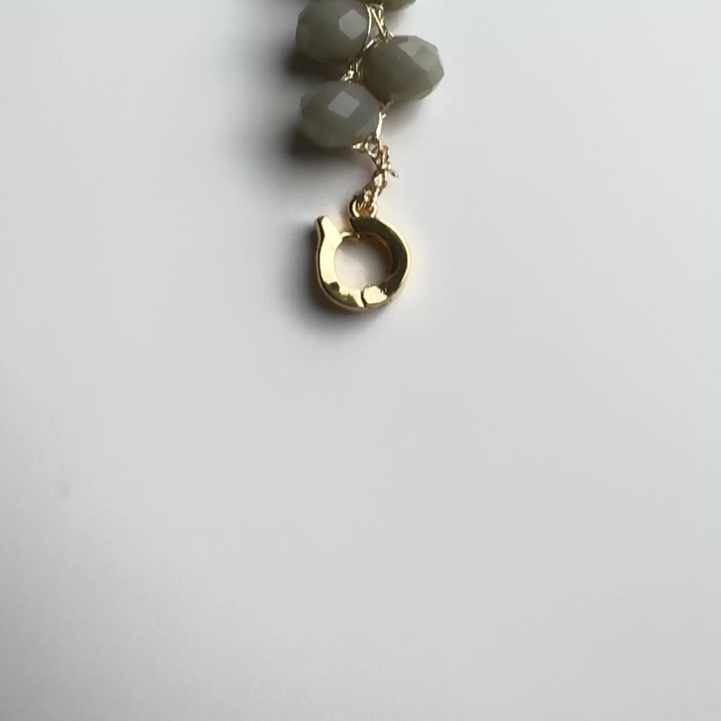 vąšeliu nerta pilkų stiklo kristalų apyrankė 